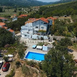 M , Baška Kroatien